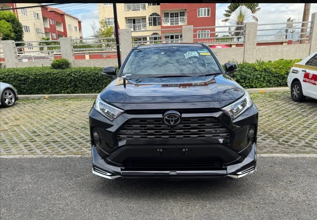 Toyota RAV 4 JMD 4,500,000